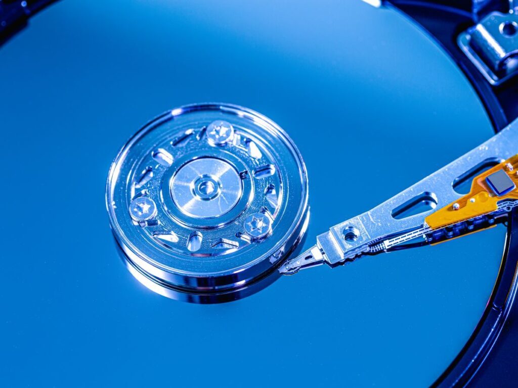 Dyski HDD, SSD i NVMe do serwerów dedykowanych